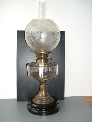 Te koop: Klassieke olielamp beschikbaar voor biedingen