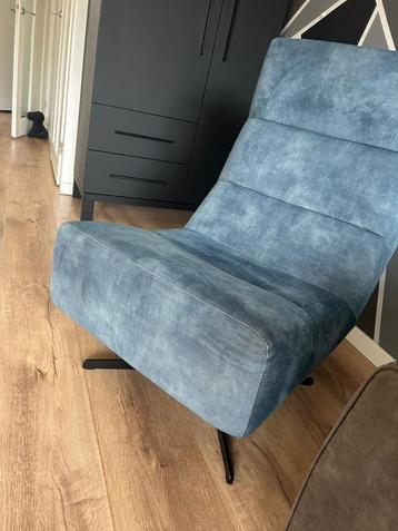 Lounge stoel beschikbaar voor biedingen