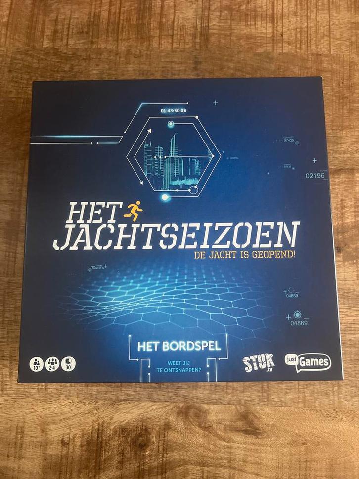 StukTV Het Jachtseizoen - Compleet!, Hobby en Vrije tijd, Gezelschapsspellen | Bordspellen, Zo goed als nieuw, Drie of vier spelers