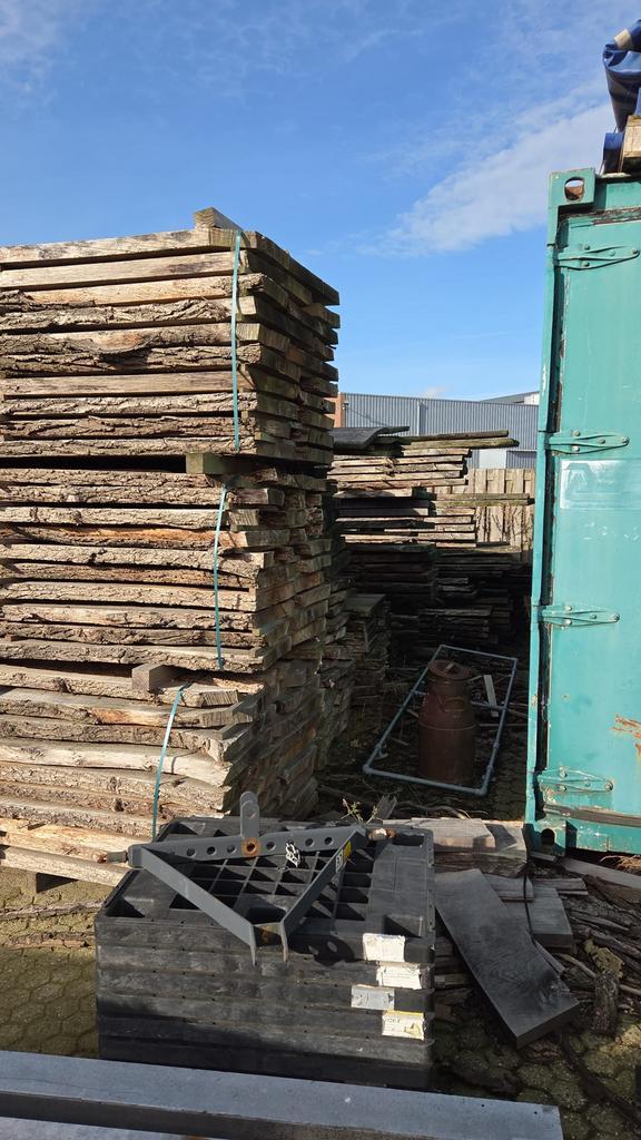 Grote partij massief eiken schaaldelen., Doe-het-zelf en Verbouw, Hout en Planken, Nieuw, Plank, Eiken, 300 cm of meer, 25 tot 50 mm