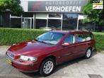 Volvo V70 2.4 - AUTOMAAT - STOELVERWARMING - AIRCO - TREKHAA, Stof, USB, 170 pk, Geïmporteerd