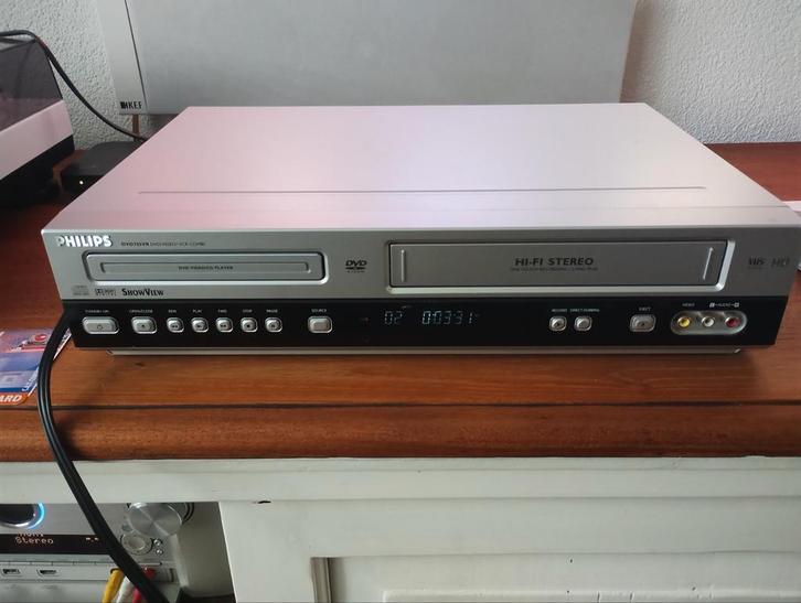 Philips DVD755VR/02 HiFi Video recorder gratis Streisand dvd, Audio, Tv en Foto, Dvd-spelers, Gebruikt, Philips, Ophalen
