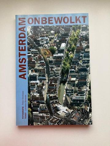 Amsterdam onbewolkt	Lambiek Berends beschikbaar voor biedingen