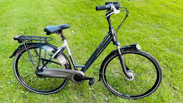 Nette gave goede kwaliteit damesfiets Gazelle Eclipse 49cm, Fietsen en Brommers, Fietsen | Dames | Damesfietsen, Zo goed als nieuw