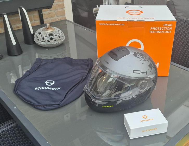 Schuberth C4 PRO Magnitudo motor helm + SC1 Communicatie, Motoren, Kleding | Motorhelmen, Heren, Systeemhelm, M, Overige merken