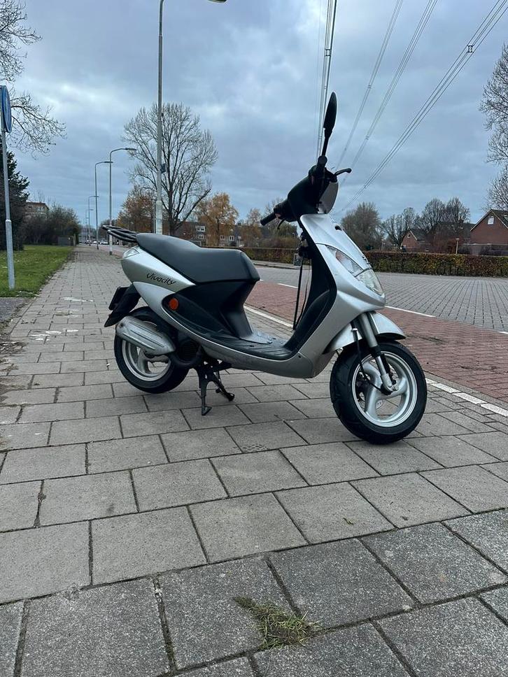 Vivacity zeer nette staat te koop, Fietsen en Brommers, Snorfietsen en Snorscooters, Zo goed als nieuw, Peugeot, Benzine, Ophalen of Verzenden
