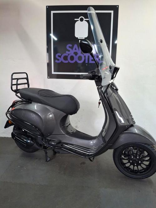 Vespa Sprint 2021 FULL OPTION, Fietsen en Brommers, Scooters | Vespa, Gebruikt, Overige modellen, Maximaal 45 km/u, Benzine, Ophalen