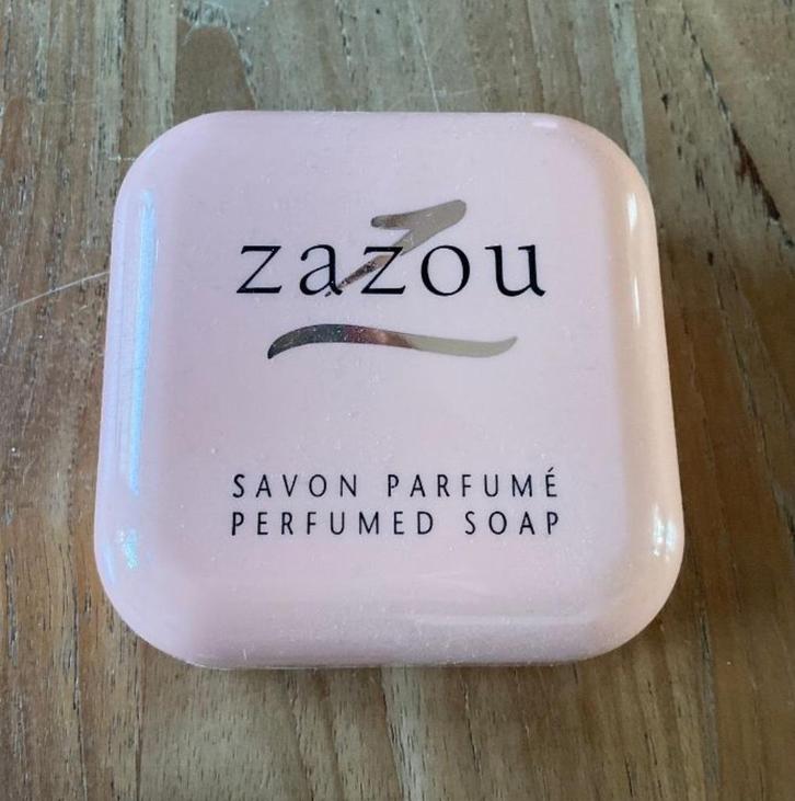 Zeep Zazou perfumed soap ongebruikt nieuw in doos retro, Sieraden, Tassen en Uiterlijk, Uiterlijk | Lichaamsverzorging, Nieuw