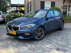BMW 1 Serie 118 autom Sport Bns Edition Plus ecc,leer,sports, 65 €/maand, 136 pk, Gebruikt, Blauw