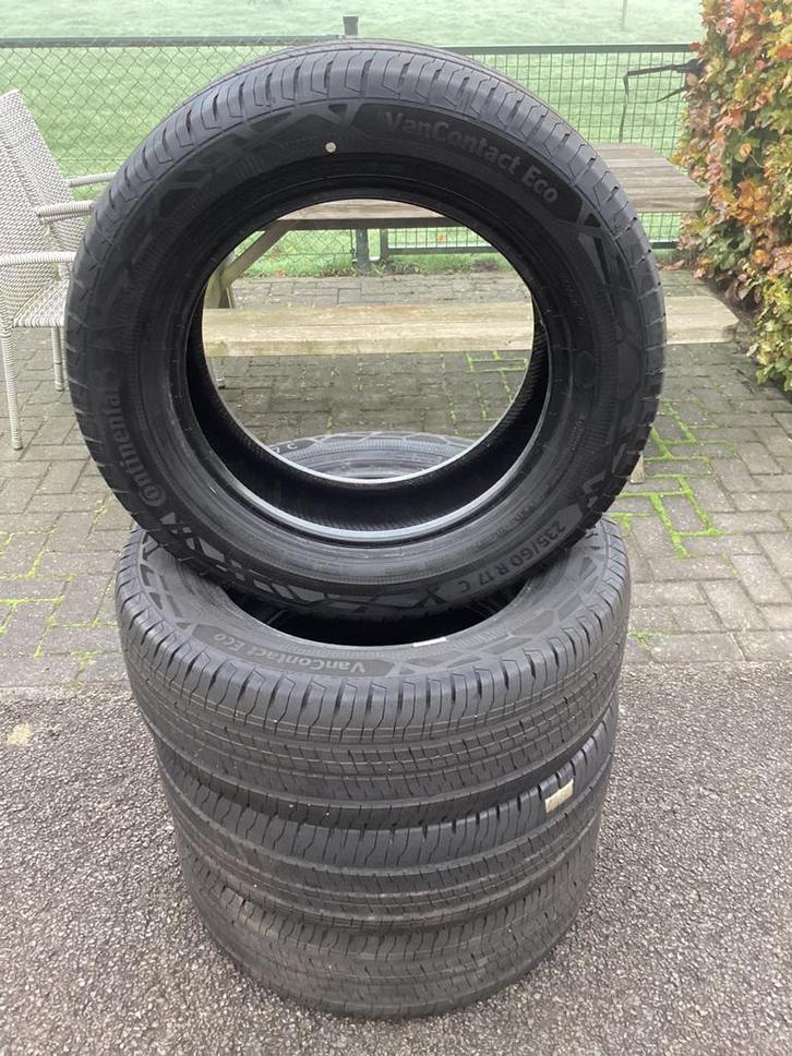 Continental Vancontact Eco 235-60R17 nieuw 117/115R, Auto-onderdelen, Banden en Velgen, Band(en), Zomerbanden, Overige maten, 285 mm