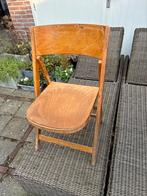 2 Oude Houten Klapstoelen - Vintage of gewoon oud…, Huis en Inrichting, Stoelen, Ophalen, Gebruikt, Twee, Bruin