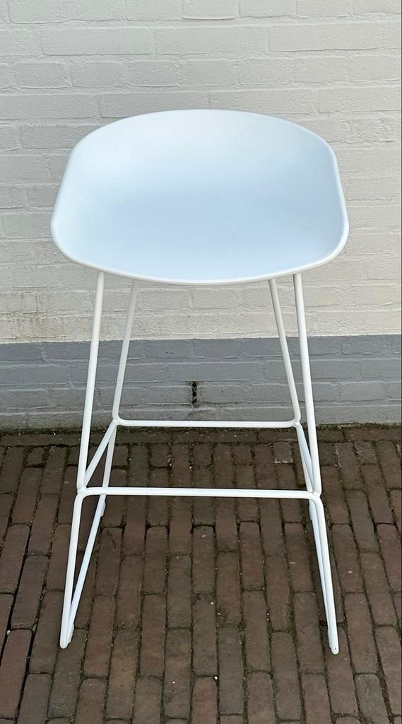 Hay About a Stool Barkruk, Huis en Inrichting, Barkrukken, Zo goed als nieuw, 60 tot 90 cm, Kunststof, 1 kruk, Met voetsteun, Ophalen