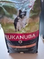 Eukanuba senior ongeopend, Ophalen, Hond