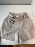 H&M Beige Shorts XS, Kleding | Dames, Kort, Beige, Ophalen of Verzenden, Zo goed als nieuw