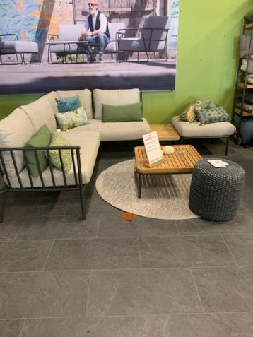 4-Seasons Outdoor Loungeset beschikbaar voor biedingen