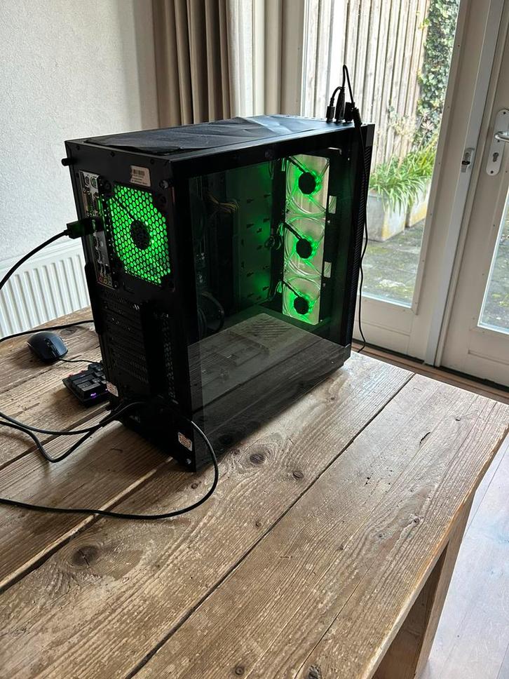 AMD Ryzen 3 3200G Desktop PC Vega 8 Graphics 224GB SSD, Computers en Software, Desktop Pc's, Gebruikt, 3 tot 4 Ghz, SSD, 8 GB