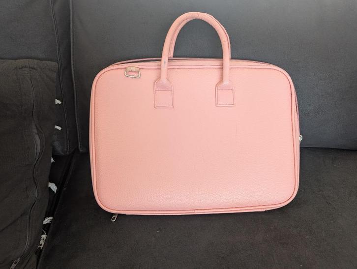 Laptoptas roze in topconditie., Computers en Software, Laptoptassen, Zo goed als nieuw, Aktetas, 15 inch, Ophalen of Verzenden