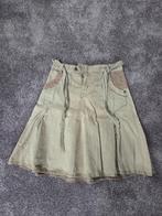 3 legergroene/kakhi rokken, Maat 38/40 (M), Ophalen of Verzenden, Zo goed als nieuw, Knielengte