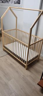 Ledikant huisje 60x120 + Ikea Himlavalv matras, Kinderen en Baby's, Ophalen, Zo goed als nieuw, Ledikant