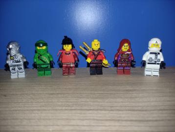 Lego 6 Ninjago poppetjes/minifiguren beschikbaar voor biedingen