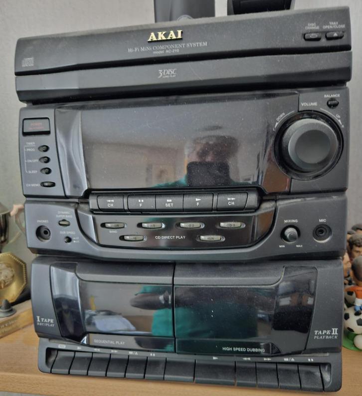 AKAI Mini TX 210 KPL - drie componenten, 3 disc, radio FM, Audio, Tv en Foto, Stereo-sets, Gebruikt, Cassettedeck, Cd-speler, Tuner of Radio