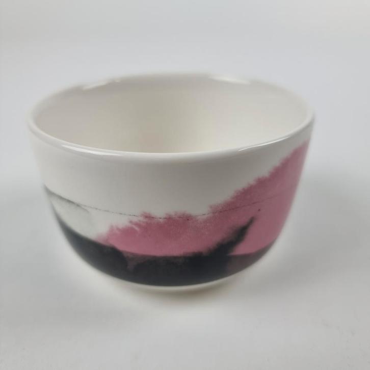 Marimekko Sääpäiväkirja kom 2,5dl, Huis en Inrichting, Keuken | Servies, Nieuw, Kom(men), Overige stijlen, Keramiek, Ophalen