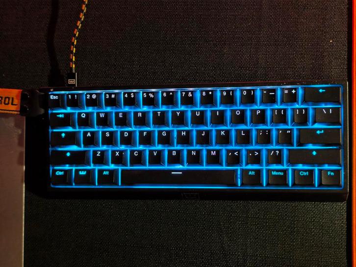 Wooting 60HE+  + wristpad, Computers en Software, Toetsenborden, Zo goed als nieuw, Qwerty, Bedraad, Gaming toetsenbord, Ophalen of Verzenden