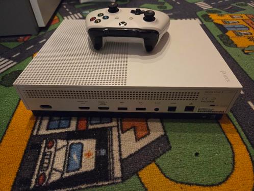x box one s 1tb met 10 games, Spelcomputers en Games, Spelcomputers | Xbox One, Gebruikt, Xbox One S, 1 TB, Met 1 controller, Met games
