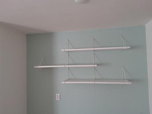 Boekenplanken (Ikea Bergshult/Pershult), Huis en Inrichting, Woonaccessoires | Wandplanken en Boekenplanken, Zo goed als nieuw