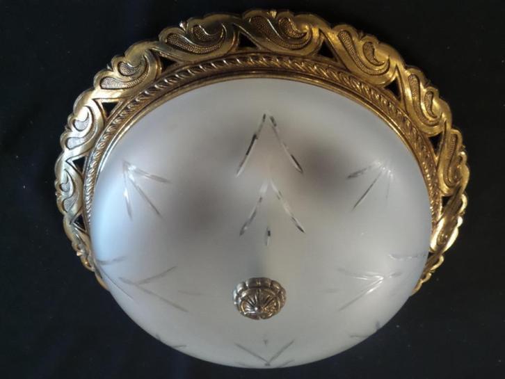 Oude plafonniere met matte glaskap, Antiek en Kunst, Antiek | Lampen, Ophalen of Verzenden