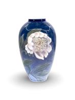 Royal Copenhagen vaas, Gebruikt, Aardewerk of Porselein, Minder dan 50 cm, Verzenden