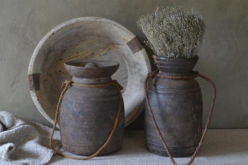 Oude houten Himachal pot Nepalese kruik met/zonder deksel, Huis en Inrichting, Woonaccessoires | Vazen, Gebruikt, Overige kleuren