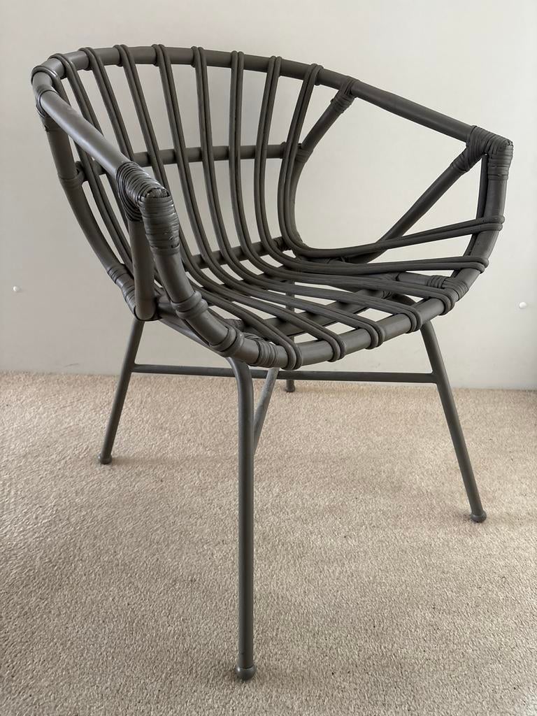 Rotan stoel met metalen poten (grijs/groen), Huis en Inrichting, Stoelen, Ophalen, Overige kleuren, Zo goed als nieuw, Metaal