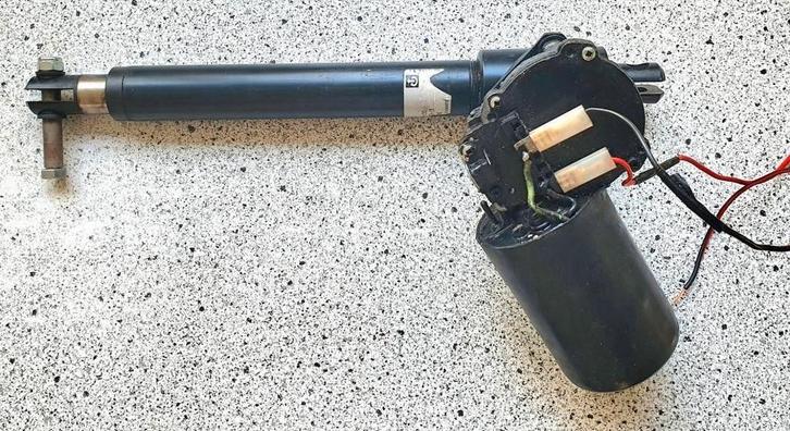 LINAK elektrische lineaire actuator Type LA 30 L- 24-01, Watersport en Boten, Accessoires en Onderhoud, Ophalen of Verzenden