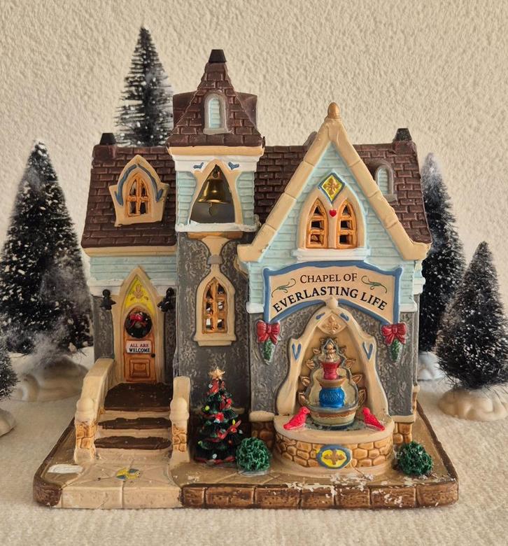 LEMAX Chapel of Everlasting life kerstdorp kersthuis, Diversen, Kerst, Zo goed als nieuw, Ophalen of Verzenden