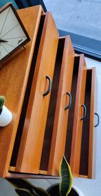 Prachtige vintage ladekast, Ophalen, Teakhout, 50 tot 100 cm, Zo goed als nieuw