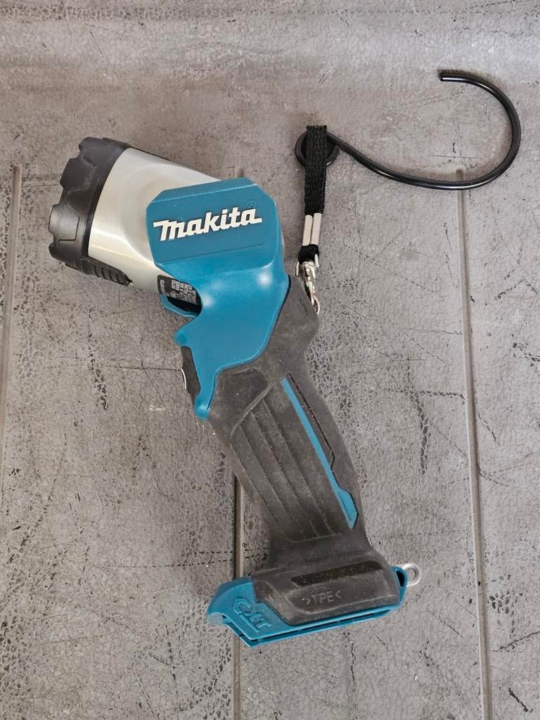 Makita ml105 10.8v - 12v led lampje., Ophalen, Zo goed als nieuw, Minder dan 50 watt, Lamp