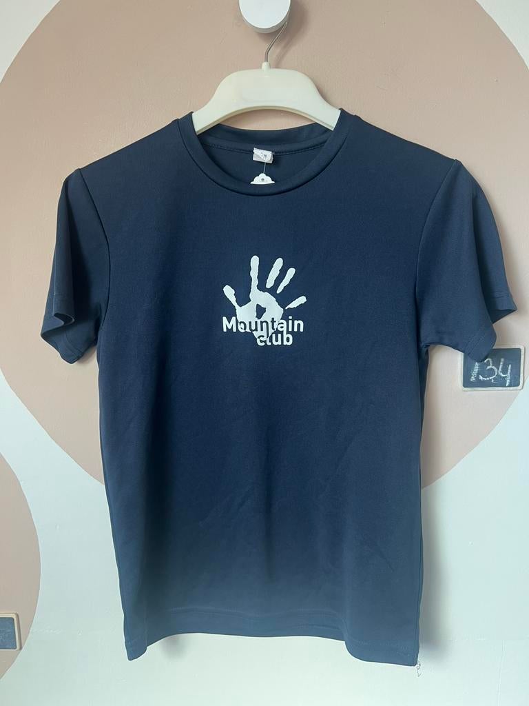 T-shirt of sportshirt 134, Ophalen of Verzenden, Zo goed als nieuw, Jongen, Shirt of Longsleeve