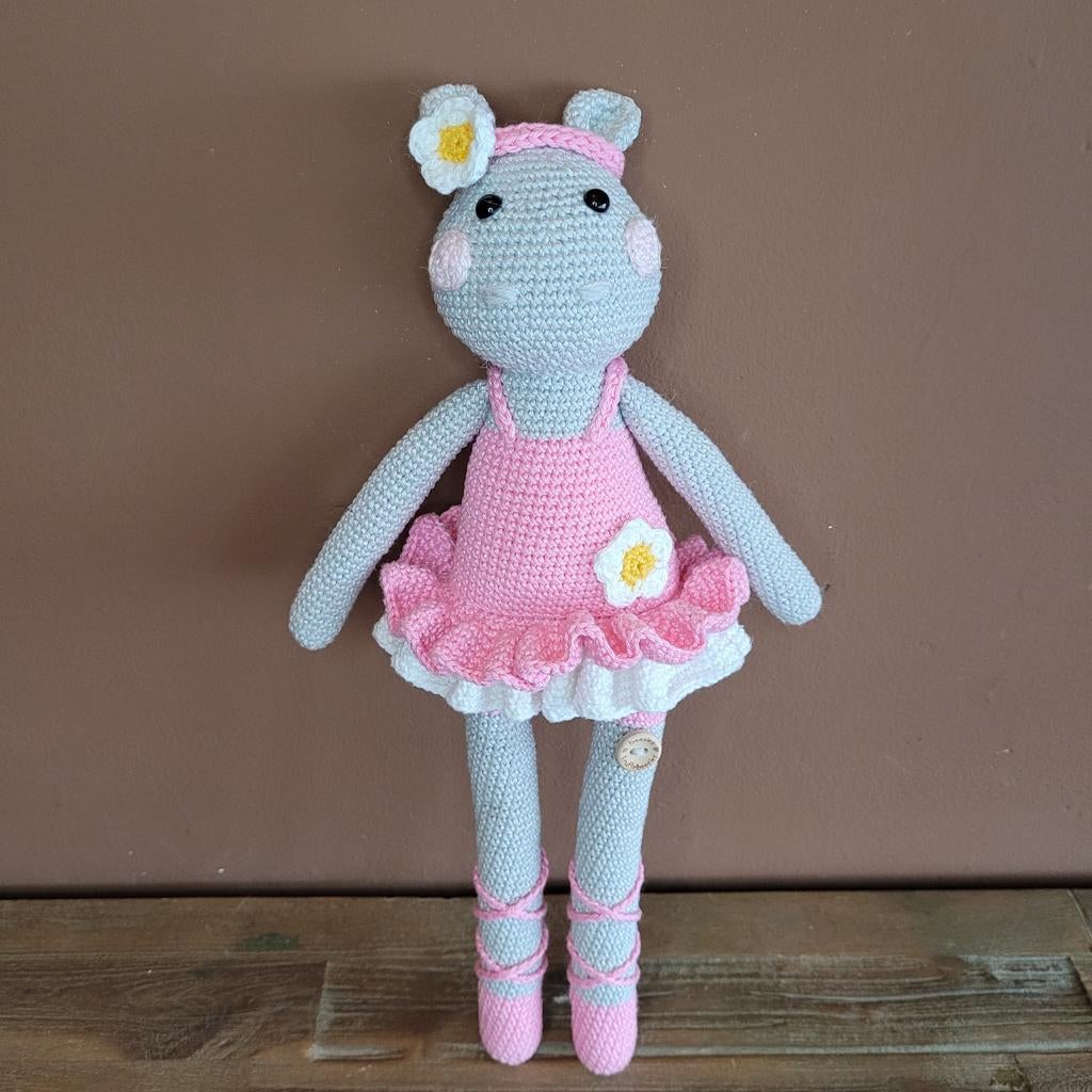 Gehaakte knuffel, nijlpaard Olivia de ballerina, Kinderen en Baby's, Speelgoed | Knuffels en Pluche, Nieuw, Ophalen of Verzenden