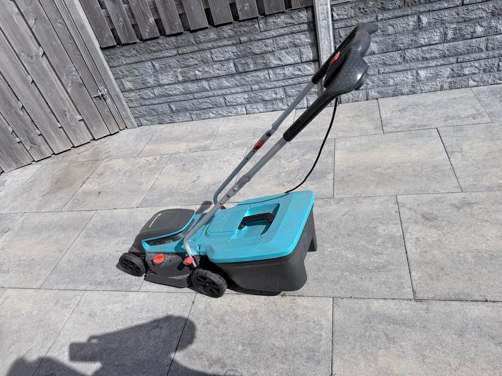 De GARDENA PowerMax 1200/32 grasmaaier, Ophalen, Cirkelmaaier, Gebruikt, Elektrische grasmaaier