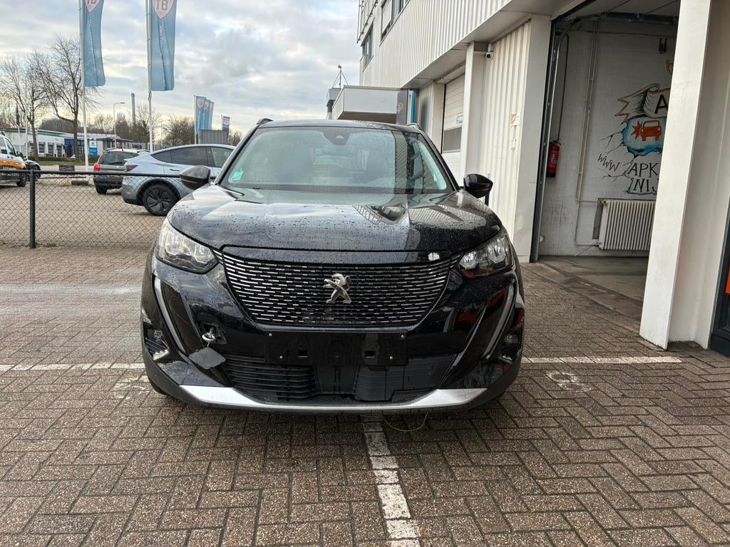 Peugeot 2008 1.2 2023 km stand 25385, Auto's, Peugeot, 120 cc, Zwart, SUV of Terreinwagen, Adaptive Cruise Control