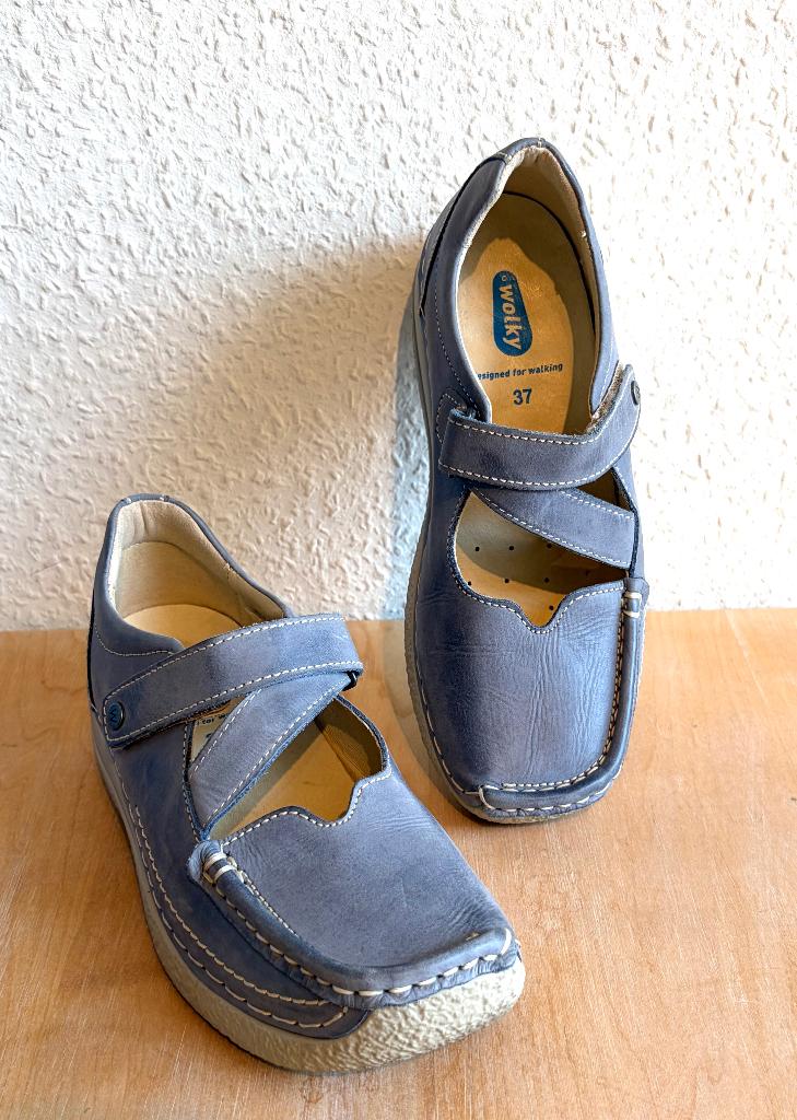 Wolky 37 seamy cross leer grijs blauw bandschoen, Kleding | Dames, Schoenen, Wolky, Blauw, Instappers, Ophalen of Verzenden