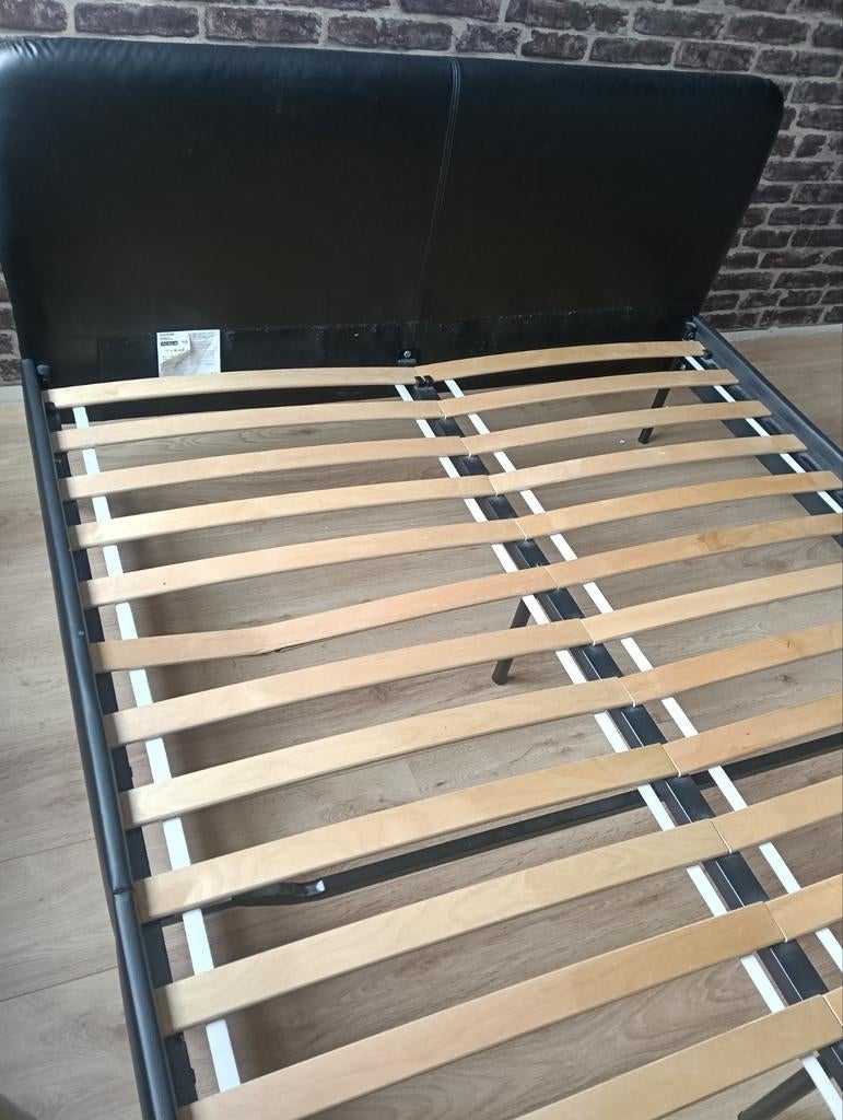 Ikea 2 persoonsbed 140x200 zonder matras, Ophalen, Overige materialen, Gebruikt, Zwart