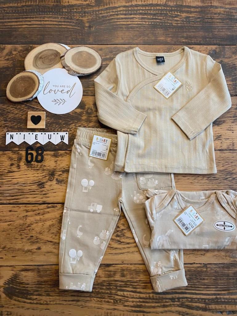Baby unisex setje wibra shirtje broekje romper maat 68, Ophalen of Verzenden, Nieuw, Jongetje of Meisje, Setje