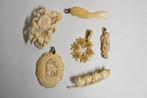 antiek sieraden gesneden uit been dierlijk hert edelweiss, Sieraden, Tassen en Uiterlijk, Antieke sieraden, Ophalen of Verzenden
