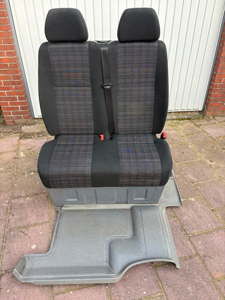 MERCEDES SPRINTER W906/ VW CRAFTER BIJRIJDERSBANK TUNJA BEKL, Auto-onderdelen, Interieur en Bekleding, Mercedes-Benz, Ophalen