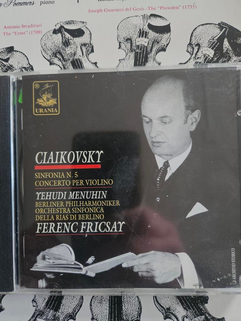 Tchaikovsky: Symfonie 5 & Vioolconcert - Menuhin, Fricsay, Ophalen of Verzenden, Romantiek, Zo goed als nieuw, Orkest of Ballet