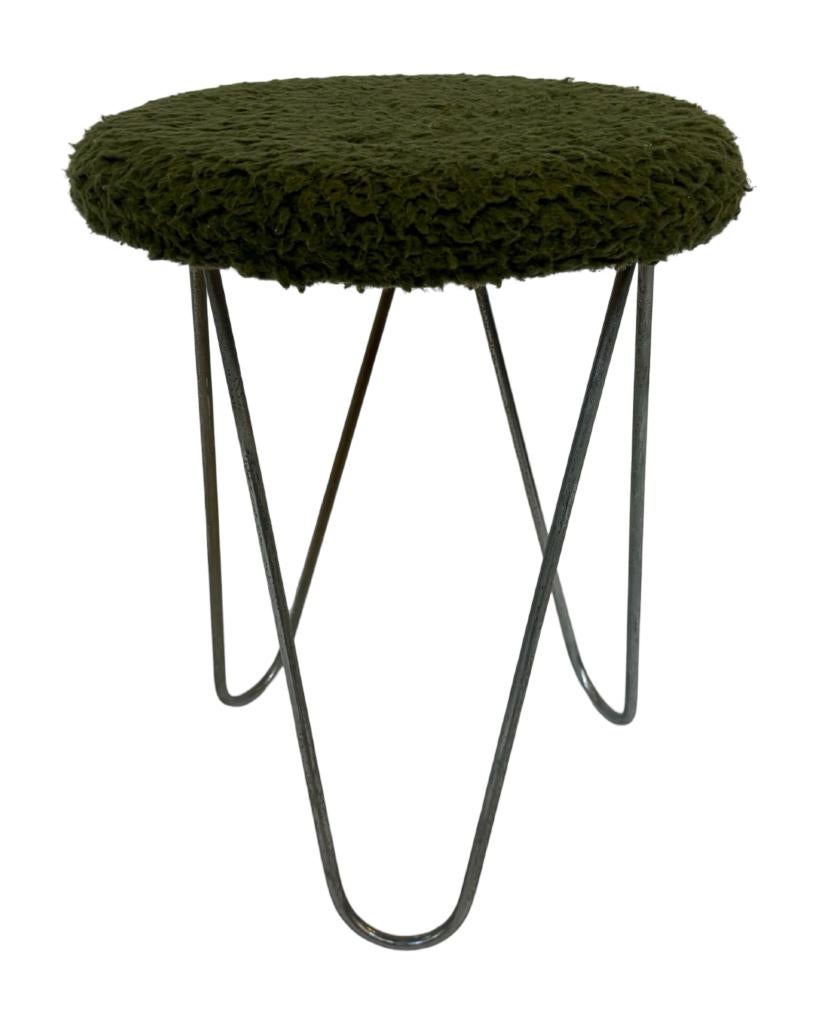 Vintage Kruk Met Hairpin Legs En Vachtje Klein Krukje 60's, Vintage kruk, Vintage kruk, Ophalen of Verzenden, Zo goed als nieuw