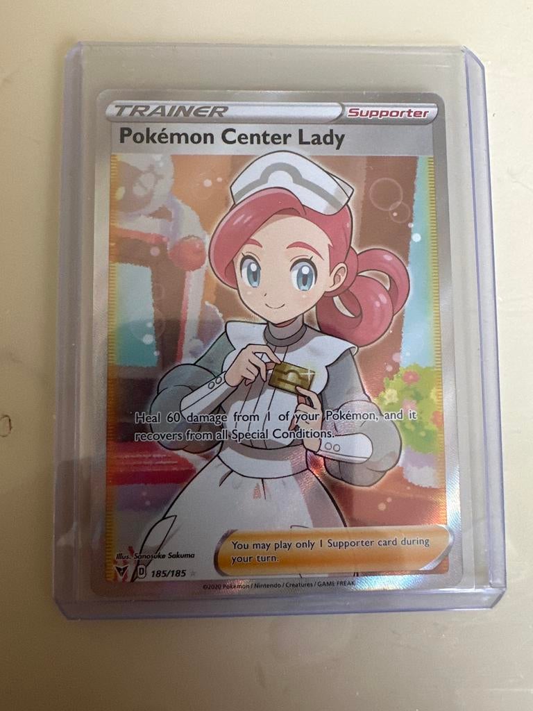 Pokémon Center Lady - Volledige Art - D185/185, Ophalen of Verzenden, Zo goed als nieuw, Losse kaart