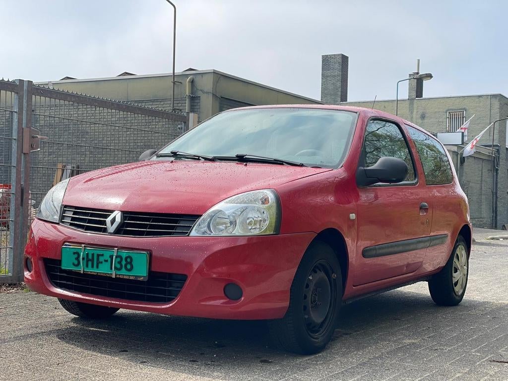 Renault Clio 1.2 RN 3DR 2010!NWE APK AUX USB KOOPJE, Auto's, 4 cilinders, 58 pk, 49 €/maand, Bedrijf